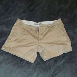 Old Navy Khaki Short - Mid Rise